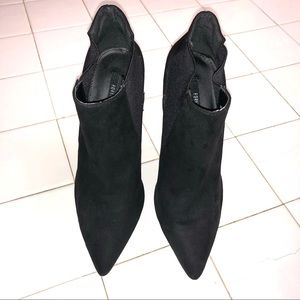 Forever 21 black high heel ankle booties in 5.5